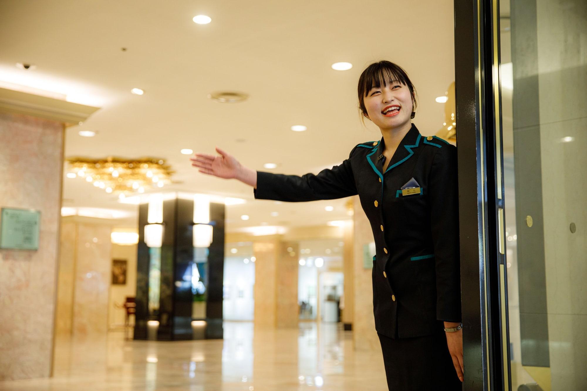 Hotel New Otani Hakata Fukuoka  Luaran gambar A hotel concierge