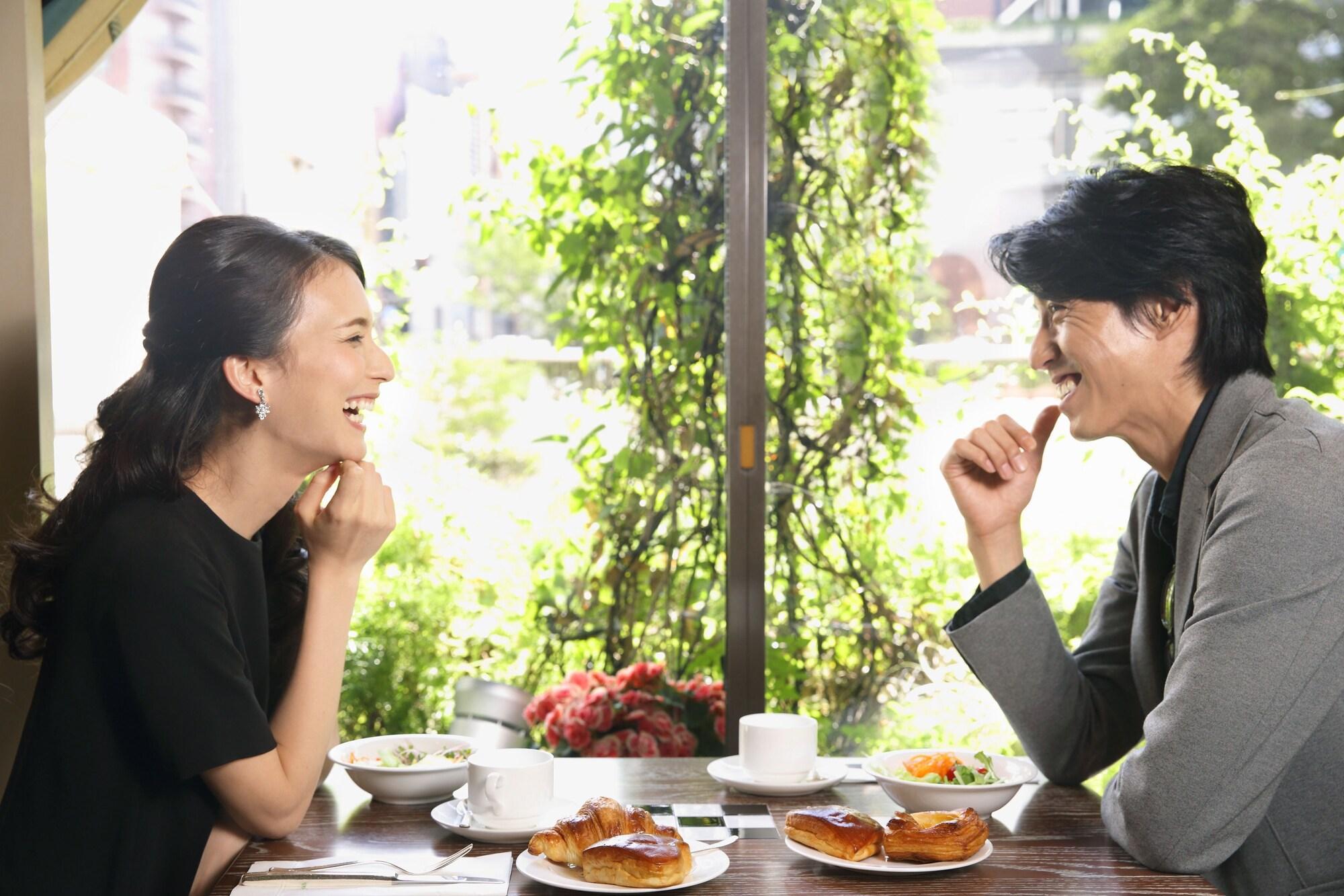 Hotel New Otani Hakata Fukuoka  Luaran gambar Lee Byung-hun and Lee Young Ae in The Housemaid